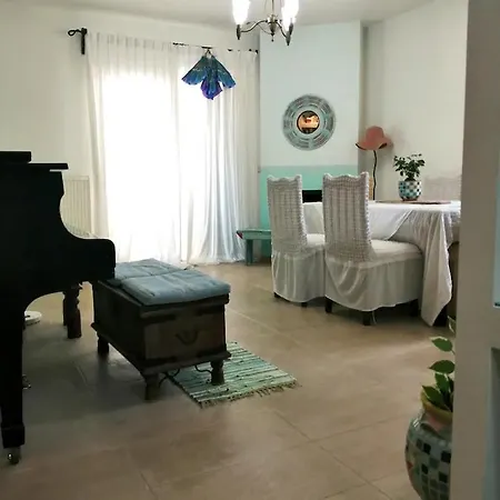 Place In The Sun Villa, * 고우비아