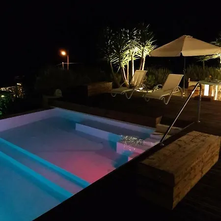 Place In The Sun Villa, * 古维亚